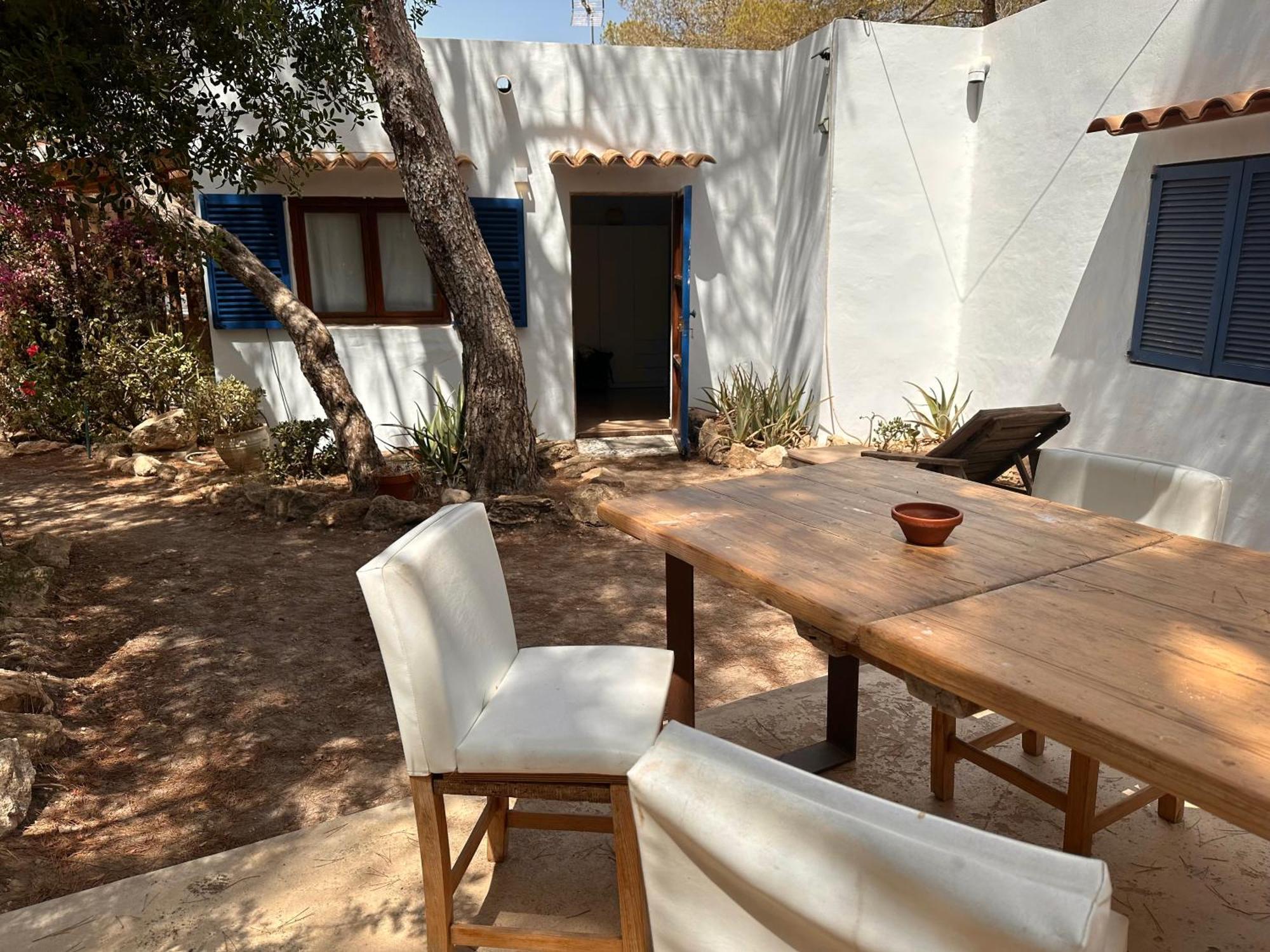 Migjorn, Immerso Nel A Pochi Passi Dal Mare Es Calo (Formentera)